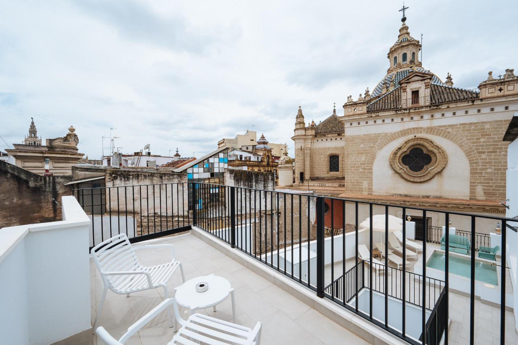 Ninesuites Cathedral Seville Luaran gambar